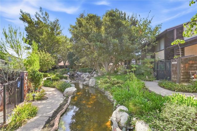 3669 Country Club Drive C, Long Beach, CA 90807