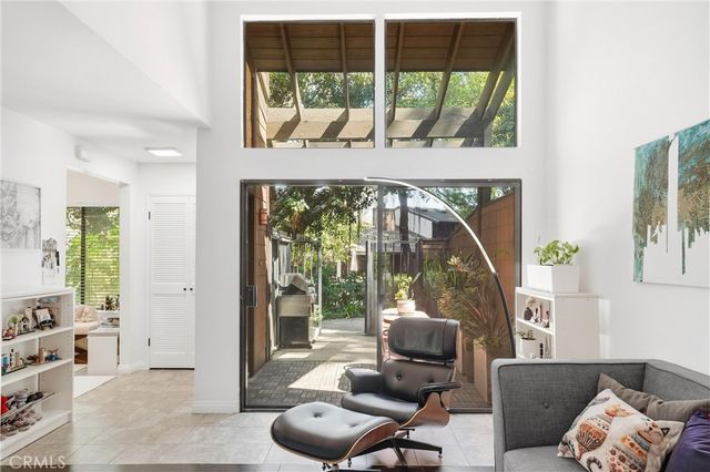 3669 Country Club Drive C, Long Beach, CA 90807