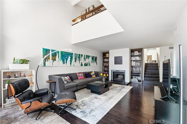 3669 Country Club Drive C, Long Beach, CA 90807