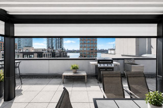 160 WEST Street PHC, New York City, NY 11222