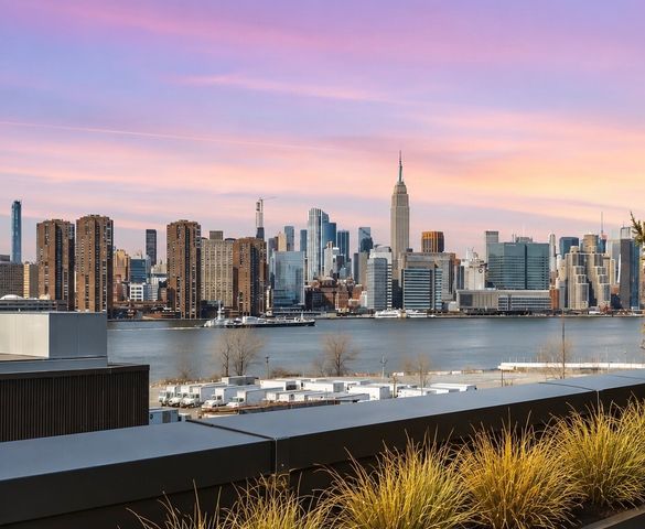 160 WEST Street PHC, New York City, NY 11222