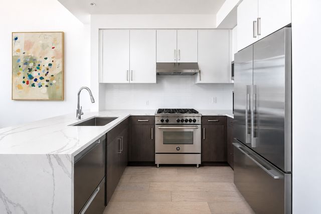 160 WEST Street PHC, New York City, NY 11222