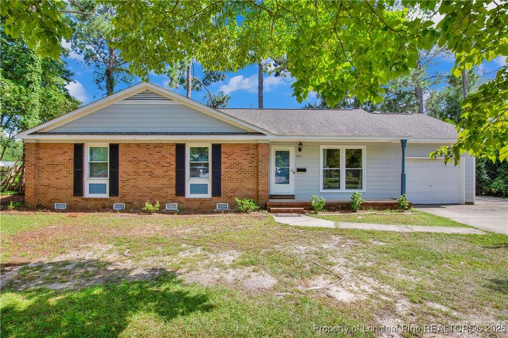 511 Shoreline Drive, Fayetteville, NC 28311