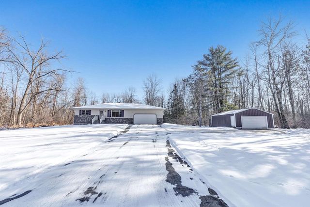 N2642 POPLAR RIDGE LANE, Peshtigo, WI 54157