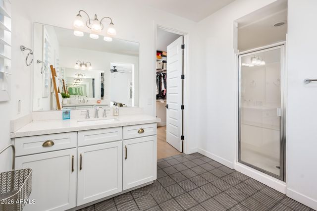 3520 E CREST Lane, Phoenix, AZ 85050