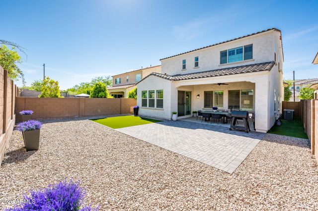 3520 E CREST Lane, Phoenix, AZ 85050