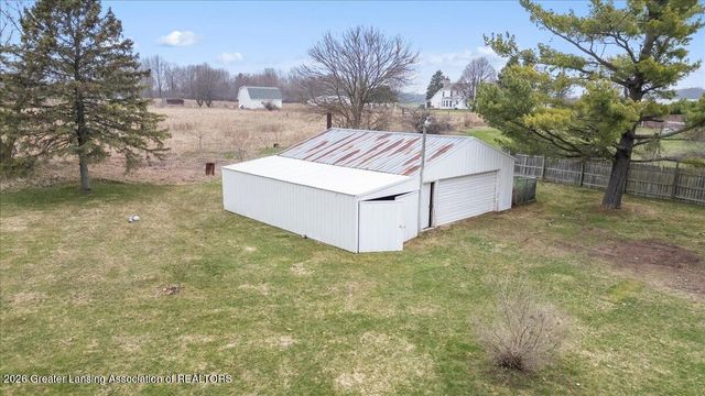 1570 S Williamston Road, Dansville, MI 48819