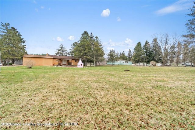 1570 S Williamston Road, Dansville, MI 48819