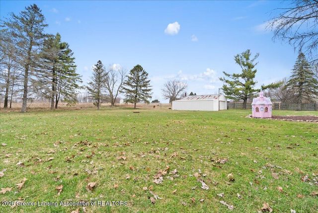 1570 S Williamston Road, Dansville, MI 48819