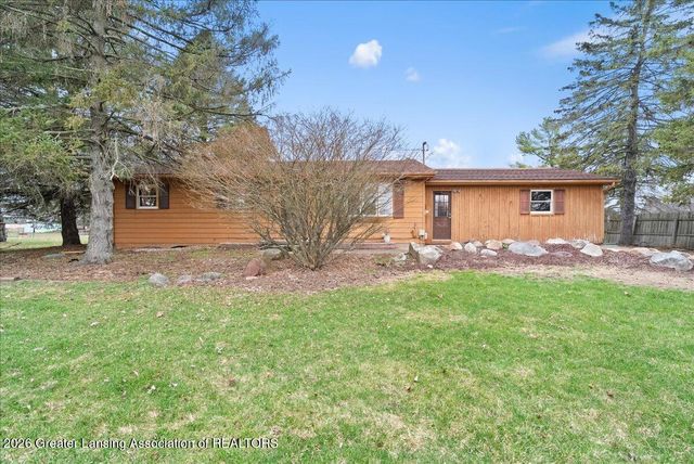 1570 S Williamston Road, Dansville, MI 48819