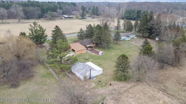 1570 S Williamston Road, Dansville, MI 48819