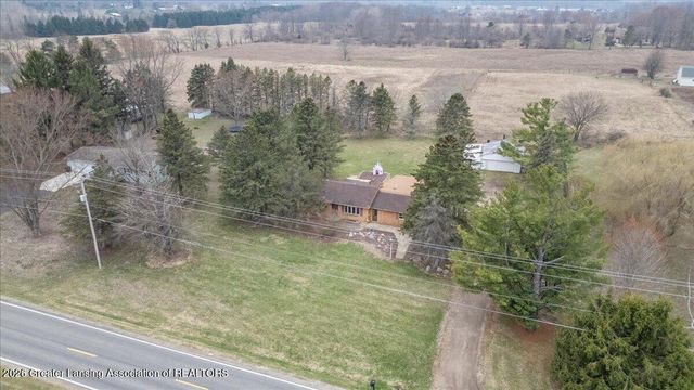 1570 S Williamston Road, Dansville, MI 48819
