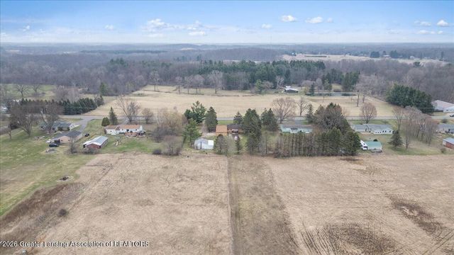 1570 S Williamston Road, Dansville, MI 48819