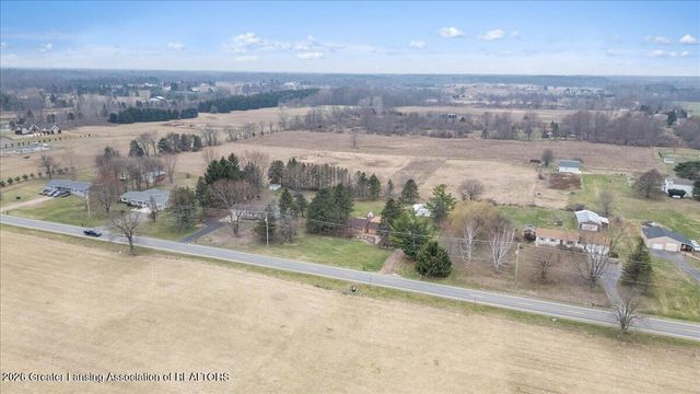 1570 S Williamston Road, Dansville, MI 48819