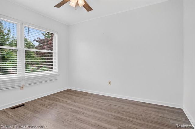 902 Little Hill Court, Rochester Hills, MI 48307