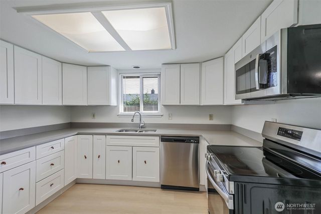17109 20th Avenue E, Spanaway, WA 98387