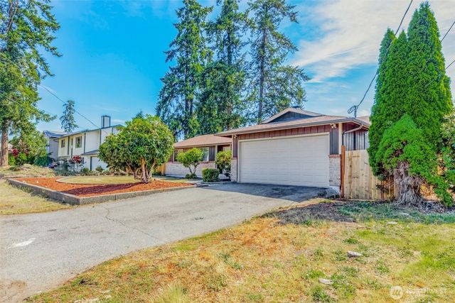17109 20th Avenue E, Spanaway, WA 98387