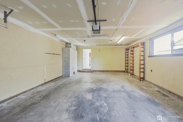 17109 20th Avenue E, Spanaway, WA 98387