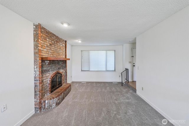 17109 20th Avenue E, Spanaway, WA 98387