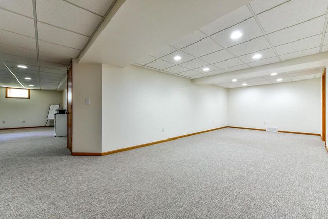 214 Stewart Hill DRIVE, Waukesha, WI 53188