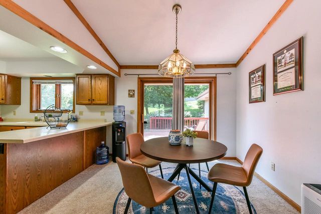 214 Stewart Hill DRIVE, Waukesha, WI 53188