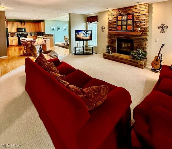 37663 Stoney Lake Drive, North Ridgeville, OH 44039