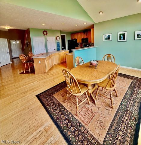 37663 Stoney Lake Drive, North Ridgeville, OH 44039