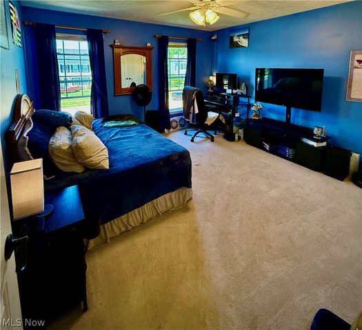 37663 Stoney Lake Drive, North Ridgeville, OH 44039