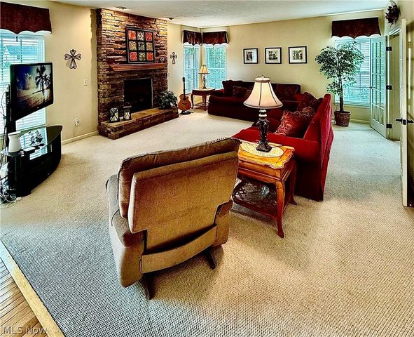 37663 Stoney Lake Drive, North Ridgeville, OH 44039