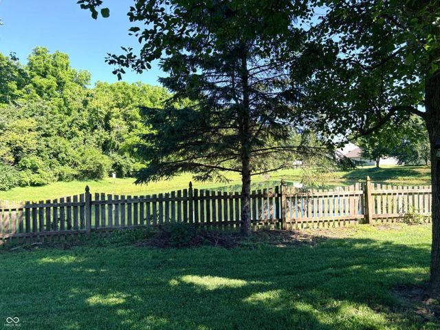 890 Millbrook Drive, Avon, IN 46123