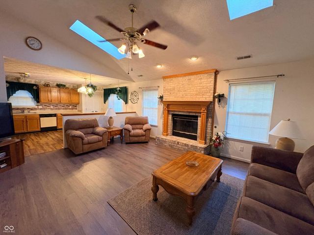 890 Millbrook Drive, Avon, IN 46123