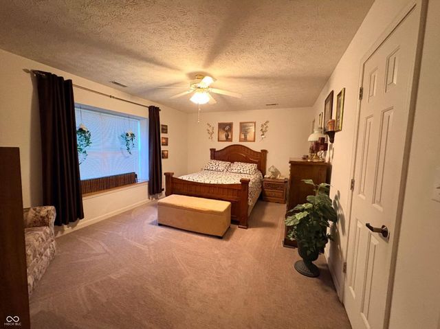890 Millbrook Drive, Avon, IN 46123