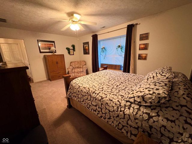 890 Millbrook Drive, Avon, IN 46123