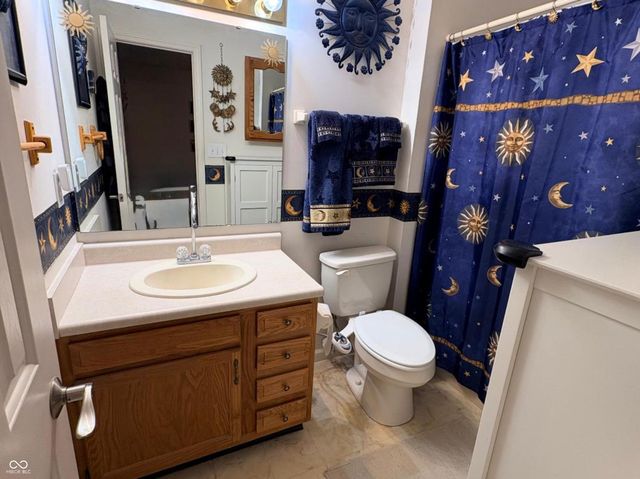 890 Millbrook Drive, Avon, IN 46123