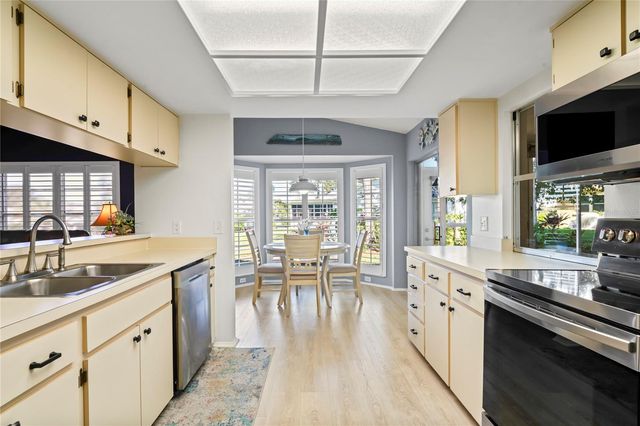 7107 POND VIEW COURT, Spring Hill, FL 34606