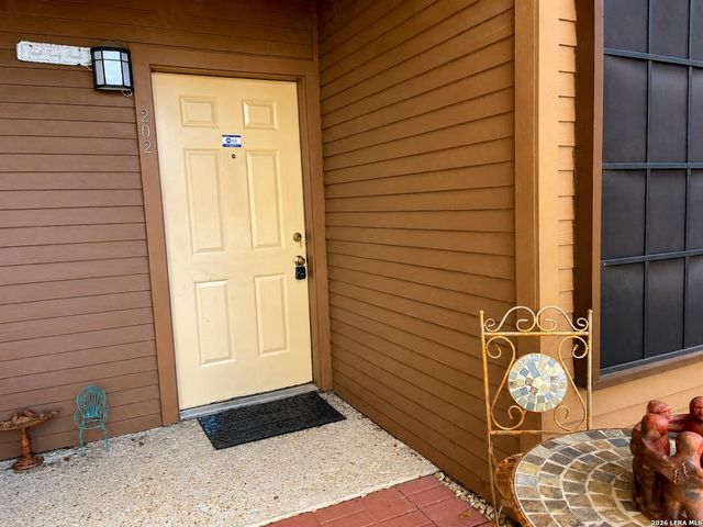 10955 Wurzbach Rd Apt 202, San Antonio, TX 78230
