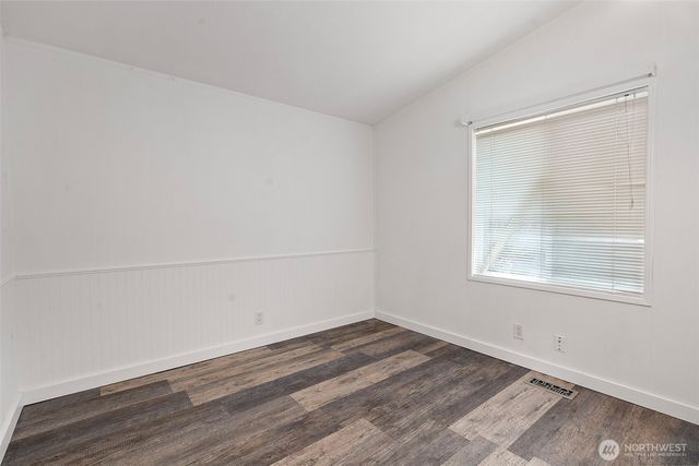 13942 169th Avenue SE, Rainier, WA 98576