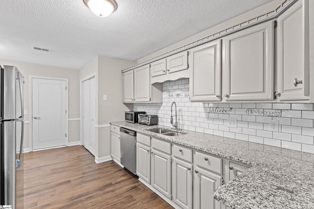 325 Skylark Circle, Greer, SC 29650