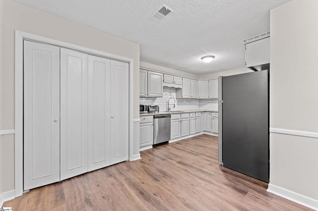 325 Skylark Circle, Greer, SC 29650