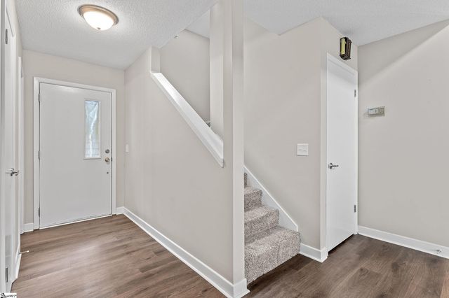 325 Skylark Circle, Greer, SC 29650