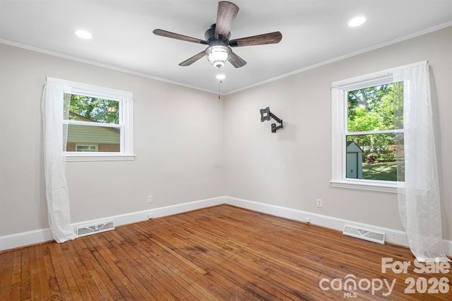 3960 Bristol Drive, Charlotte, NC 28208