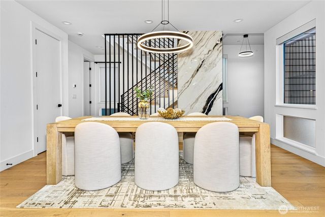 11855 89th Place NE, Kirkland, WA 98034