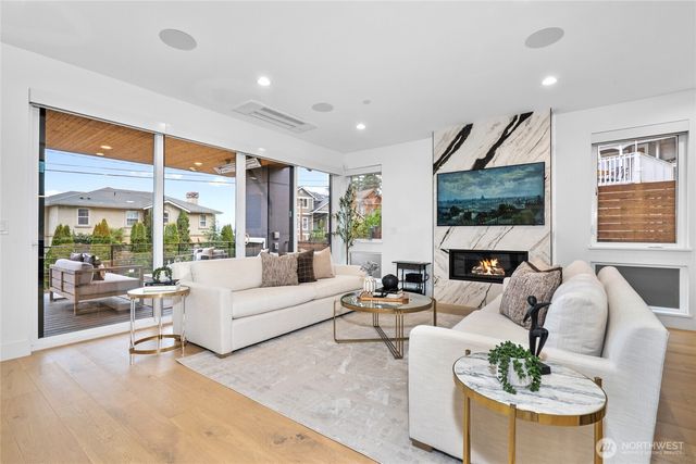 11855 89th Place NE, Kirkland, WA 98034