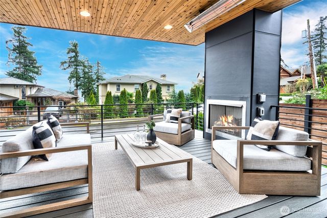 11855 89th Place NE, Kirkland, WA 98034