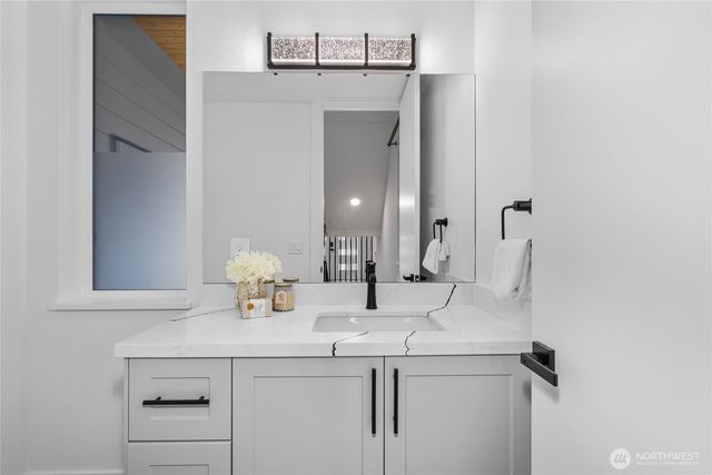 11855 89th Place NE, Kirkland, WA 98034