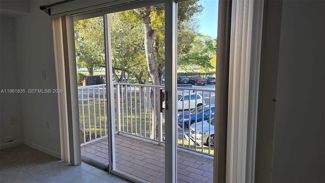 14905 SW 80th St 217, Miami, FL 33193