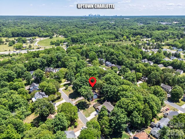 2133 Highland View Lane, Charlotte, NC 28214