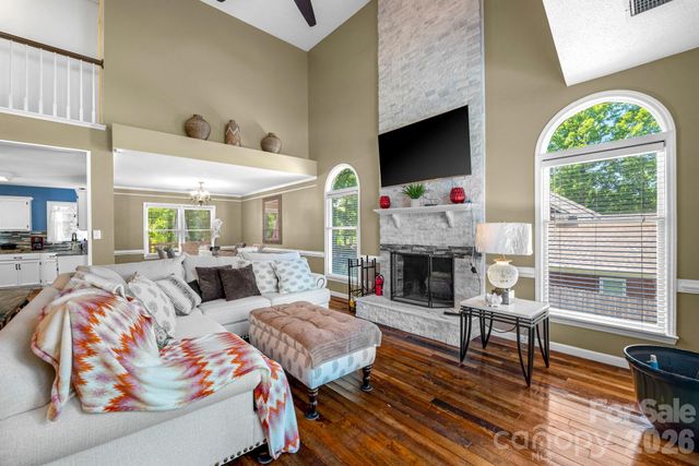 2133 Highland View Lane, Charlotte, NC 28214
