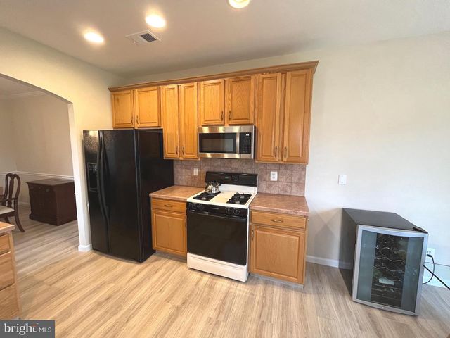 8 SAINT ANDREWS CT, Westampton, NJ 08060