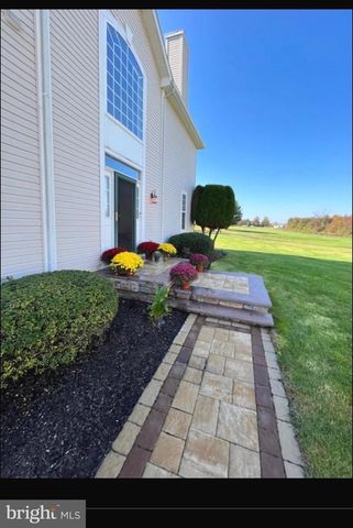 8 SAINT ANDREWS CT, Westampton, NJ 08060